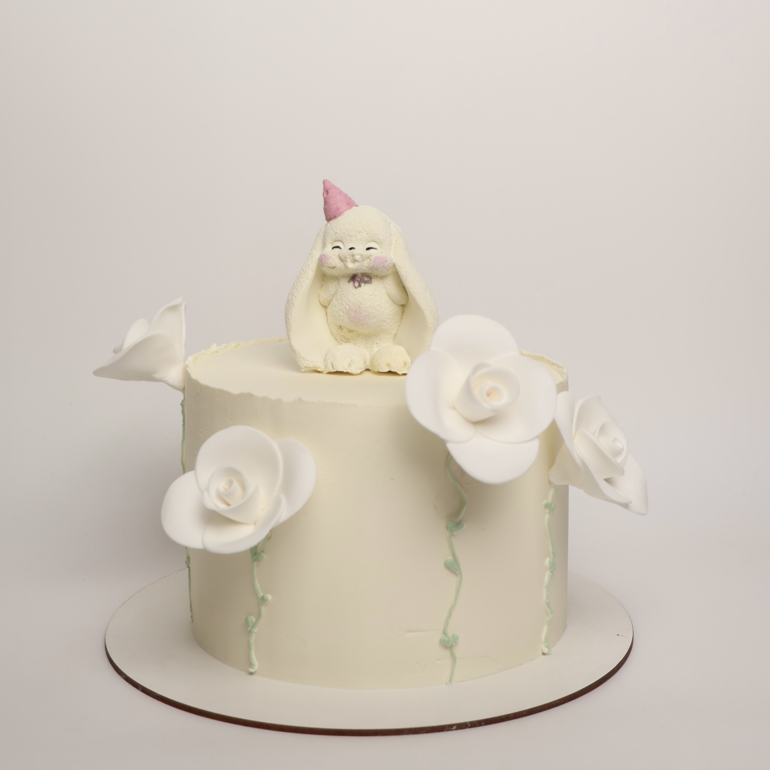 Bunny with flowers